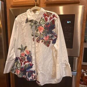 Chico's White‎ Shirt with Tropical Floral Design  Size 4 - or XXL
